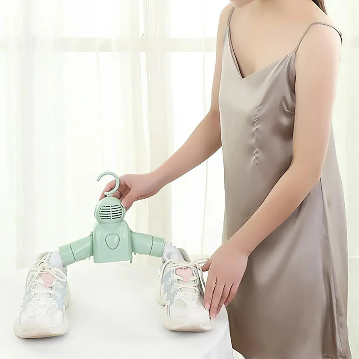 Secador Portátil de Ropa y Zapatos Tipo Gancho